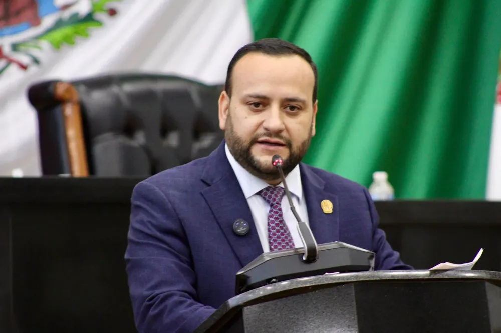 multimedia.grande.87b4b931024103a7.Z3JhbmRlLndlYnA=